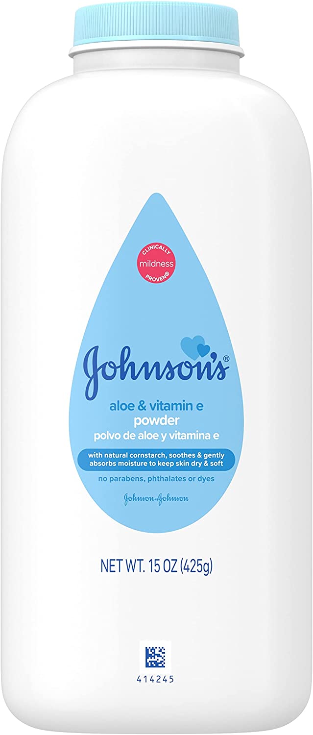 Johnson's Baby Powder, Naturally Derived Cornstarch with Aloe & Vitamin E for Delicate Skin, Hypoallergenic and Free of Parabens, Phthalates, and Dyes for Gentle Baby Skin Care, 15 oz (Pack of 2)